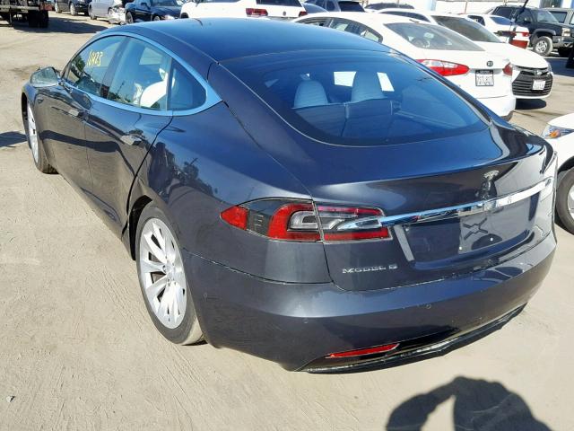 5YJSA1E14HF190864 - 2017 TESLA MODEL S GRAY photo 3