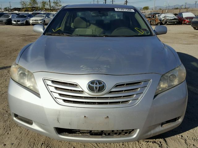 4T1BE46K57U717583 - 2007 TOYOTA CAMRY-LE SILVER photo 9