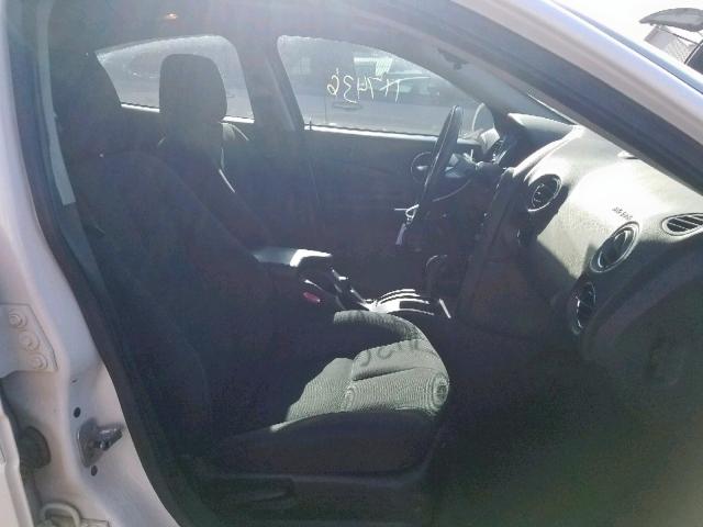 2G2WP552171212082 - 2007 PONTIAC GRAND PRIX WHITE photo 5