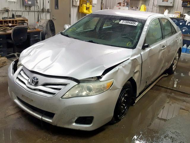 4T4BF3EK2AR007840 - 2010 TOYOTA CAMRY BASE SILVER photo 2