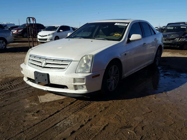 1G6DW677650225300 - 2005 CADILLAC STS WHITE photo 2