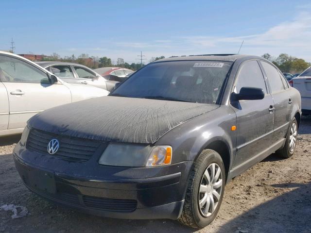 WVWMA63B9XE102411 - 1999 VOLKSWAGEN PASSAT GLS BLACK photo 2