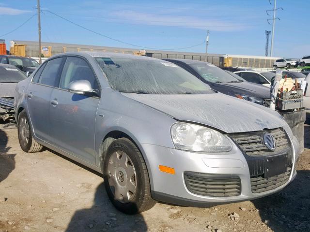 3VWRA7AJ9AM056762 - 2010 VOLKSWAGEN JETTA WOLF SILVER photo 1