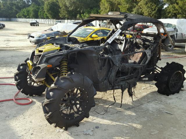 3JBVRAY22JK000411 - 2018 CAN-AM MAVERICK X YELLOW photo 2