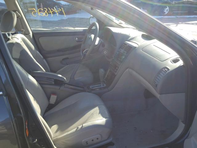 JN1CA31A71T108377 - 2001 NISSAN MAXIMA GXE GRAY photo 5