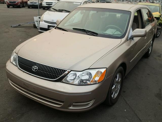 4T1BF28B2YU032148 - 2000 TOYOTA AVALON XL TAN photo 2