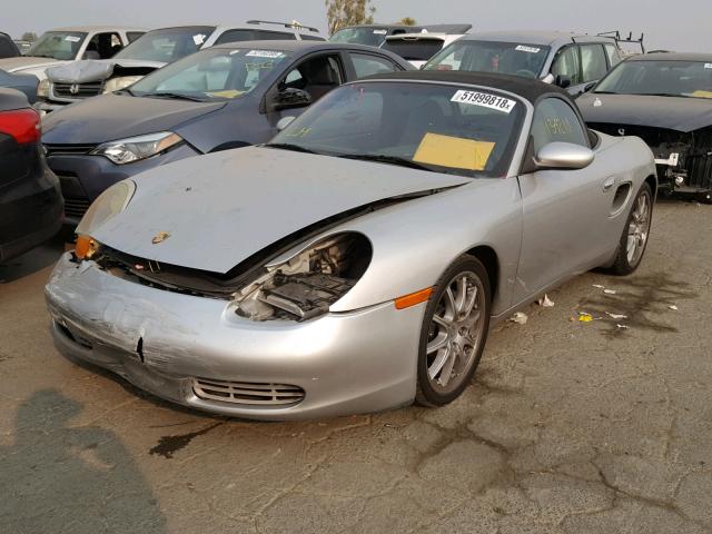 WP0CA298XXU631534 - 1999 PORSCHE BOXSTER SILVER photo 2