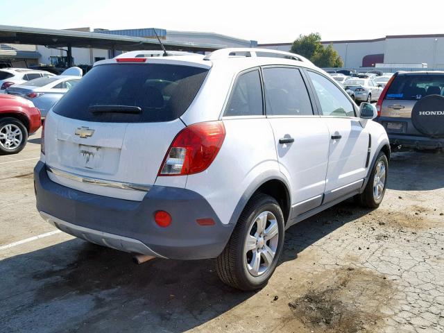 3GNAL2EK5DS639434 - 2013 CHEVROLET CAPTIVA LS WHITE photo 4