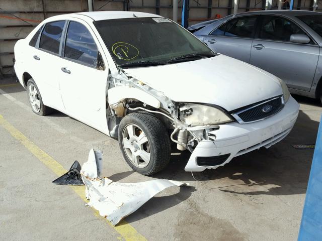 1FAFP34N97W250153 - 2007 FORD FOCUS ZX4 WHITE photo 1