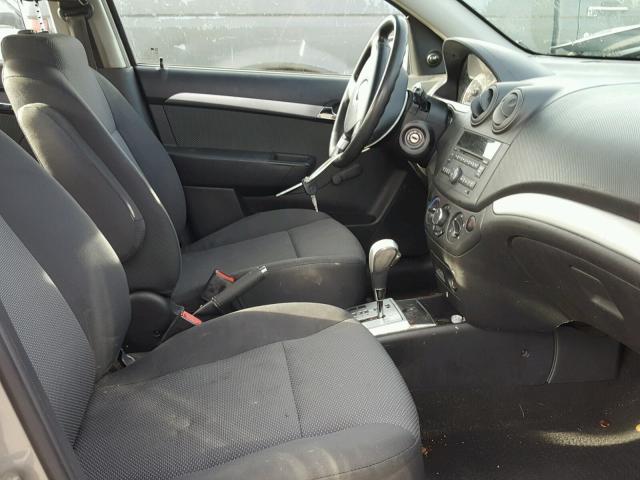 KL1TD5DE1AB116891 - 2010 CHEVROLET AVEO LS GRAY photo 5