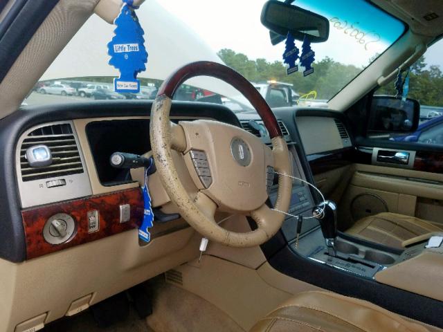 5LMFU28545LJ02846 - 2005 LINCOLN NAVIGATOR GOLD photo 9