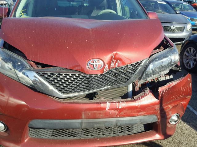 5TDXK3DC6DS393813 - 2013 TOYOTA SIENNA SPO BURGUNDY photo 9