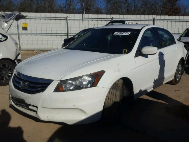 1HGCP2F61BA019896 - 2011 HONDA ACCORD SE WHITE photo 2