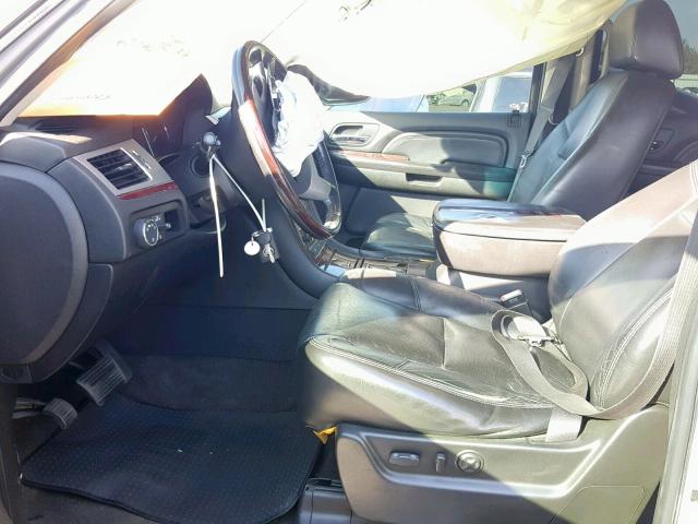 1GYFC66878R208881 - 2008 CADILLAC ESCALADE E GOLD photo 5