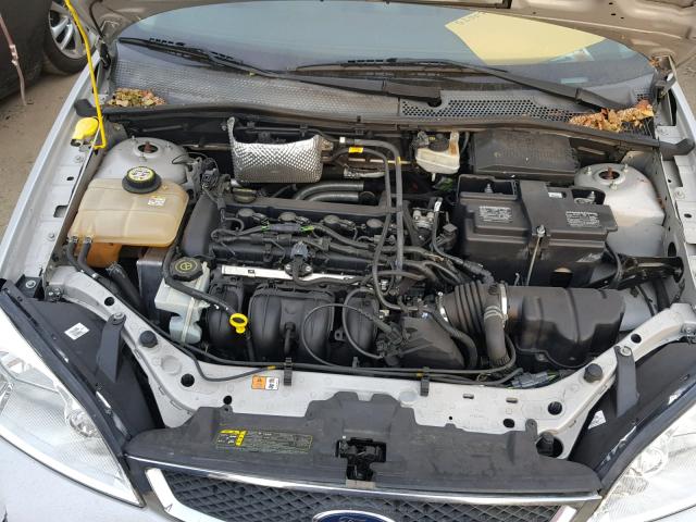 1FAFP34N46W231105 - 2006 FORD FOCUS ZX4 SILVER photo 7