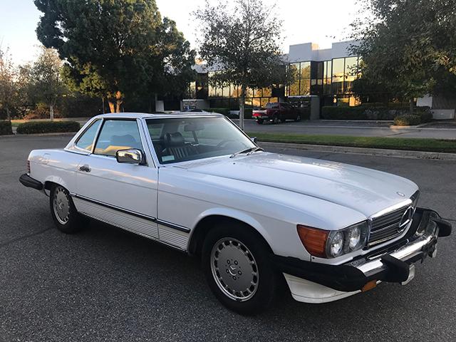 WDBBA48D3HA058791 - 1987 MERCEDES-BENZ 560 SL WHITE photo 2