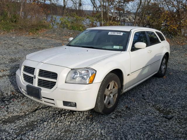 2D4FV47V76H391448 - 2006 DODGE MAGNUM SXT WHITE photo 2