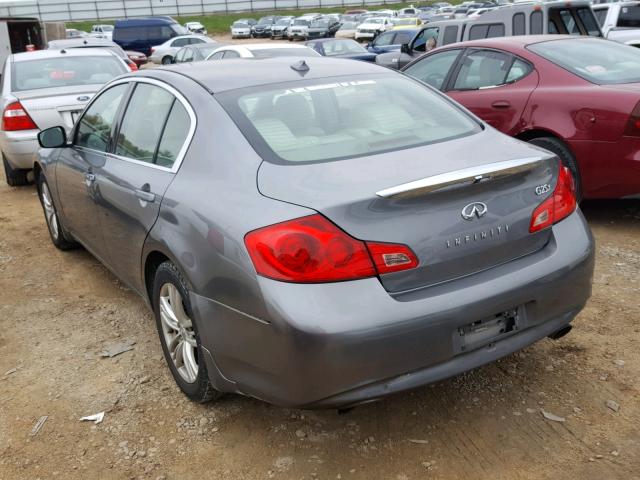 JN1DV6AR2BM652488 - 2011 INFINITI G25 GRAY photo 3