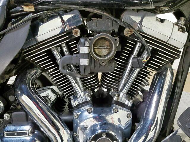 1HD1KDM13GB623974 - 2016 HARLEY-DAVIDSON FLHTCUL UL BLACK photo 11