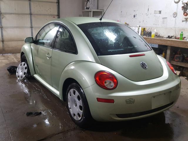 3VWPG3AG2AM011410 - 2010 VOLKSWAGEN NEW BEETLE GREEN photo 3