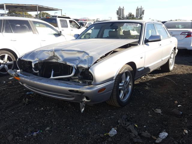 SAJDA12CX2LF43289 - 2002 JAGUAR XJ SPORT SILVER photo 2