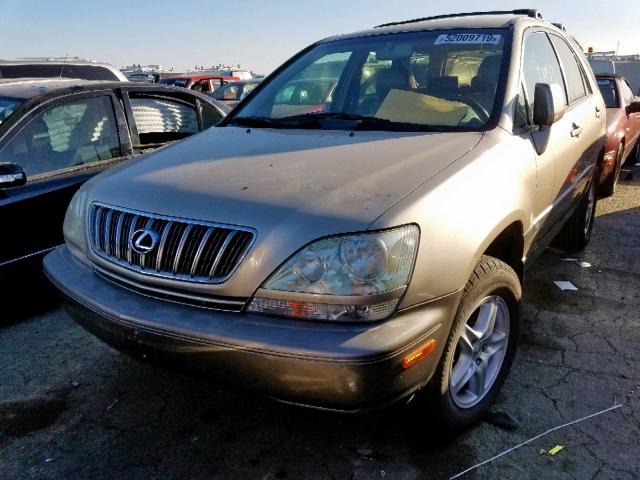 JTJHF10U920263890 - 2002 LEXUS RX 300 GOLD photo 2