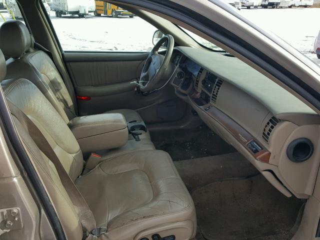 1G4CW54K614166940 - 2001 BUICK PARK AVENU TAN photo 5