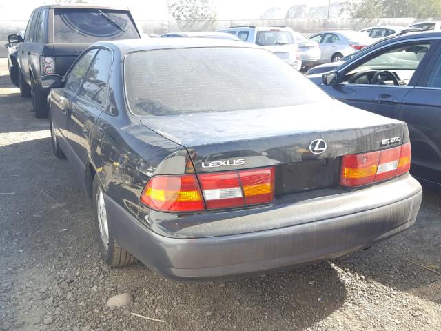 JT8BF28G4W5047482 - 1998 LEXUS ES 300 BLACK photo 3