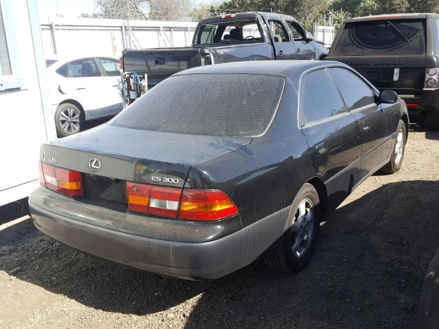 JT8BF28G4W5047482 - 1998 LEXUS ES 300 BLACK photo 4