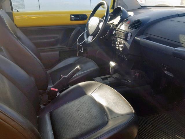 3VWRG31C19M517649 - 2009 VOLKSWAGEN NEW BEETLE 黄色 照片 5