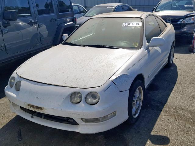 JH4DC43541S003124 - 2001 ACURA INTEGRA LS WHITE photo 2