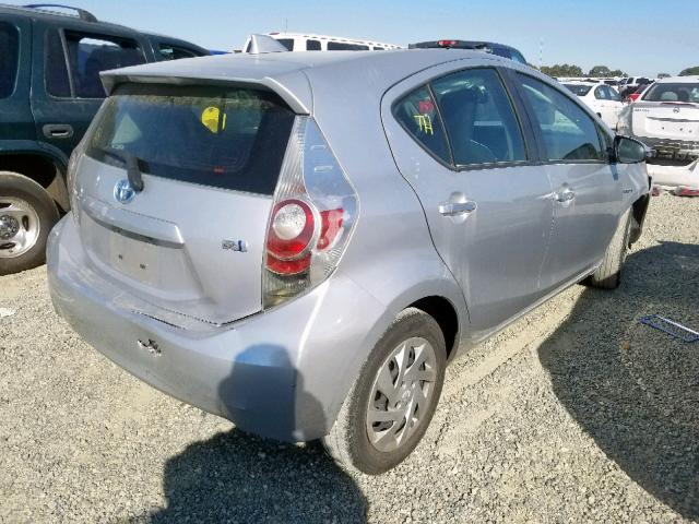 JTDKDTB39F1100428 - 2015 TOYOTA PRIUS C SILVER photo 4