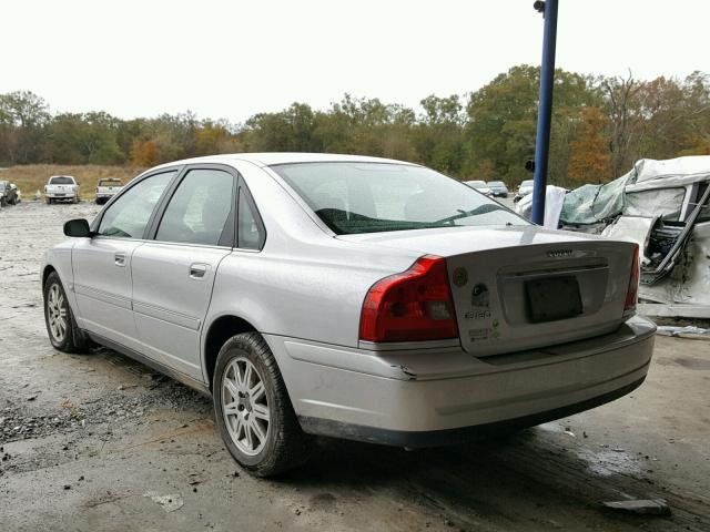 YV1TS59H641379173 - 2004 VOLVO S80 2.5T SILVER photo 3