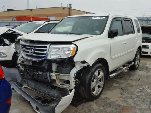 5FNYF4H24EB502758 - 2014 HONDA PILOT LX WHITE photo 2