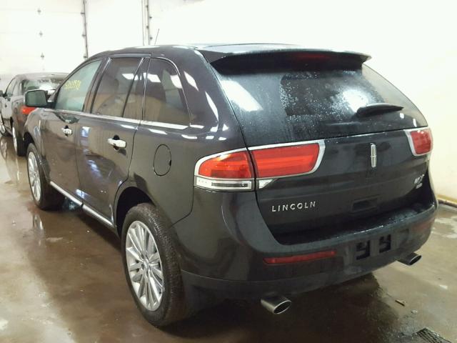 2LMDJ8JK6BBJ17631 - 2011 LINCOLN MKX BLACK photo 3