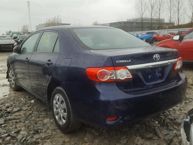 2T1BU4EE6BC586639 - 2011 TOYOTA COROLLA BA BLUE photo 3