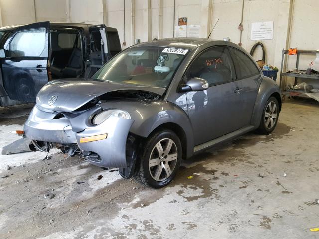 3VWRW31C06M423017 - 2006 VOLKSWAGEN NEW BEETLE Grau Foto 2