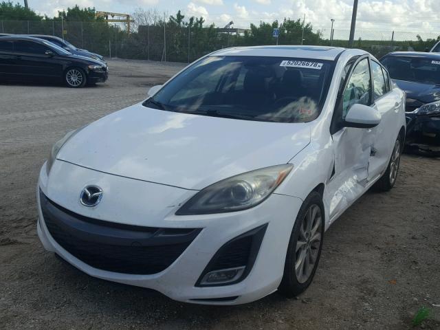 JM1BL1S58A1309242 - 2010 MAZDA 3 S WHITE photo 2