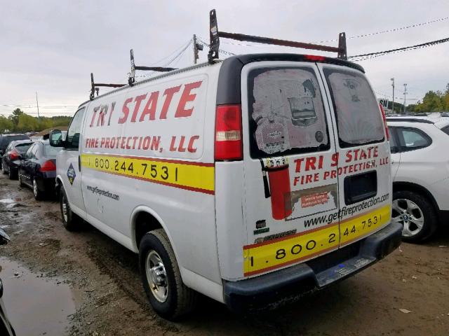 1GCWGFCA0B1113327 - 2011 CHEVROLET EXPRESS G2 WHITE photo 3