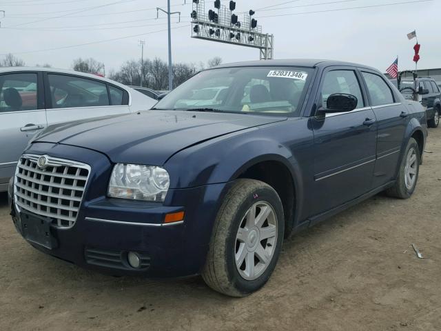 2C3JA53G65H590218 - 2005 CHRYSLER 300 TOURIN BLUE photo 2