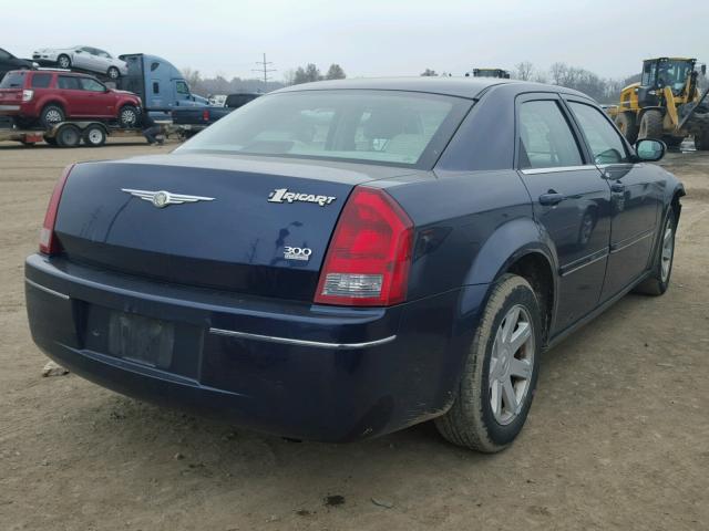 2C3JA53G65H590218 - 2005 CHRYSLER 300 TOURIN BLUE photo 4