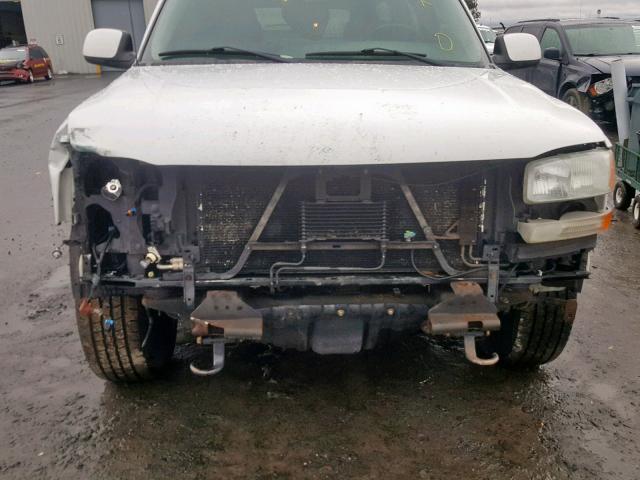 1GKFK16Z23J265909 - 2003 GMC YUKON XL K WHITE photo 9