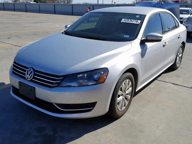 1VWAT7A32EC101170 - 2014 VOLKSWAGEN PASSAT S SILVER photo 2