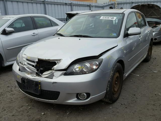 JM1BK143751340485 - 2005 MAZDA 3 HATCHBAC SILVER photo 2