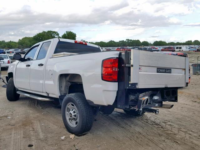 1GC2KUEGXHZ180286 - 2017 CHEVROLET SILVERADO WHITE photo 3