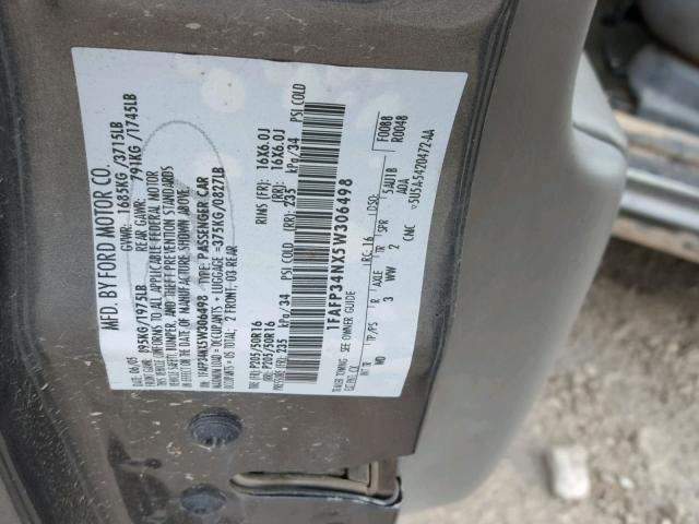 1FAFP34NX5W306498 - 2005 FORD FOCUS ZX4 GRAY photo 10