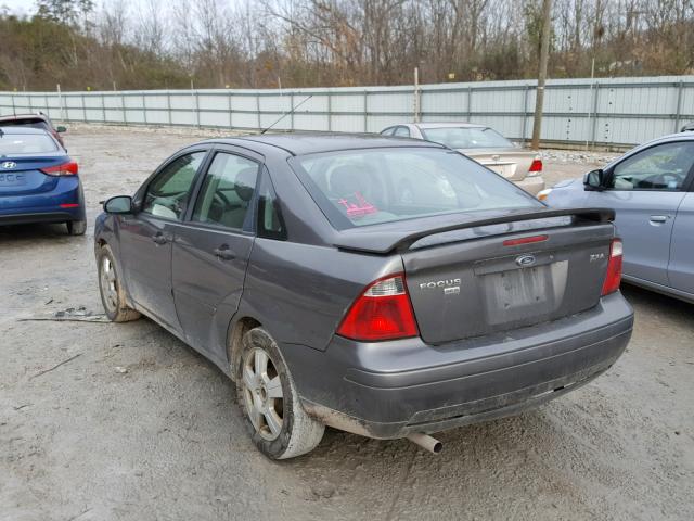 1FAFP34NX5W306498 - 2005 FORD FOCUS ZX4 GRAY photo 3