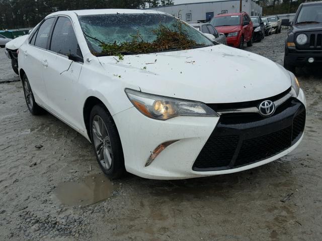 4t1bf1fk8fu493509 2015 Toyota Camry Le White Price History