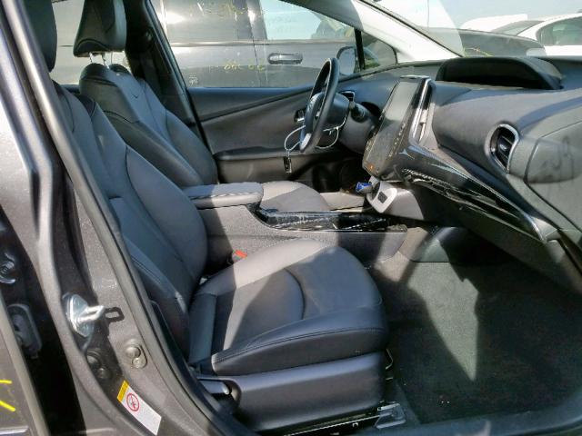 JTDKARFP3H3037309 - 2017 TOYOTA PRIUS PRIM 灰色 照片 5