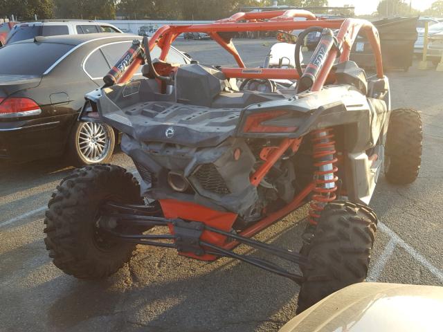 3JBVXAW25JK000847 - 2018 CAN-AM MAVERICK X BLACK photo 4